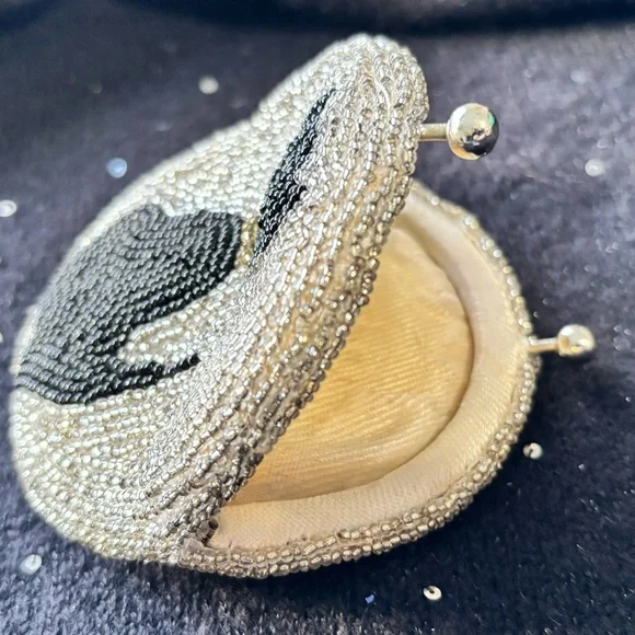 VINTAGE teeny BEADED BLACK CAT kisslock coin purse jewelry box BLACK & WHITE - Picture 4 of 5